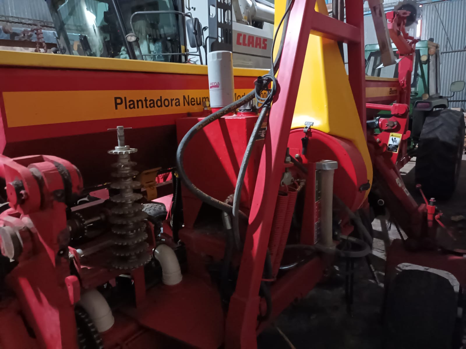 WhatsApp Image 2025-11-17 at 09.35.32